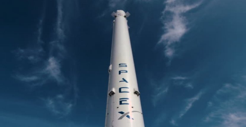 SpaceX: космический туризм поставят на поток
